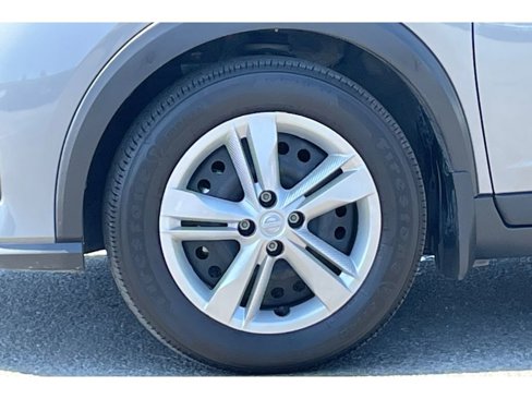 Used 2023 Nissan Kicks S image 40