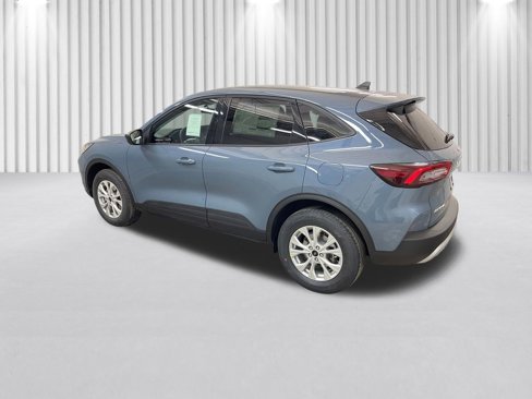 Used 2025 Ford Escape Active w/ Cold Weather Package image 7