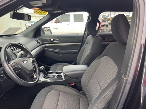 Used 2019 Ford Explorer XLT w/ Equipment Group 201A image 14