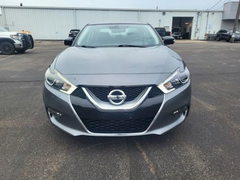 Used 2017 Nissan Maxima Platinum image 17