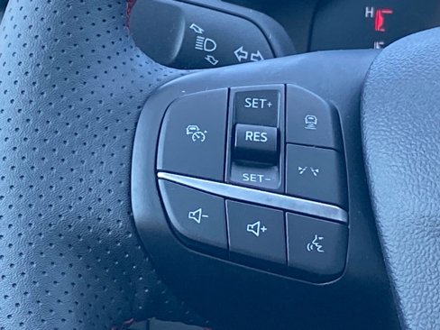 Used 2025 Ford Escape ST-Line w/ Tech Pack #1 image 7