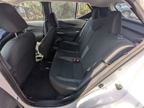 Used 2020 Nissan Kicks SV image 10