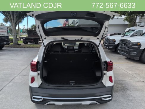 Used 2023 Kia Seltos S image 36