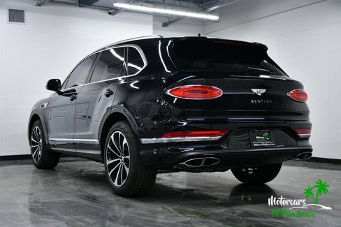 Used 2022 Bentley Bentayga image 5