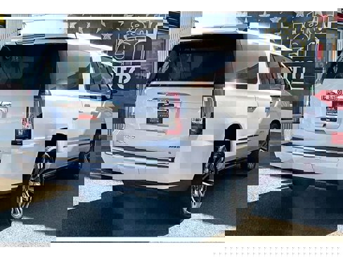 Used 2019 GMC Yukon XL Denali w/ Denali Ultimate Package image 2