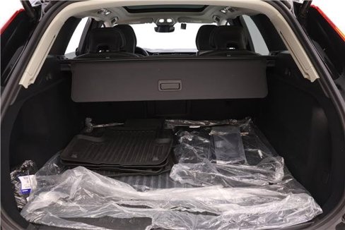 Certified 2025 Volvo XC60 B5 Core w/ Protection Package Premier image 18
