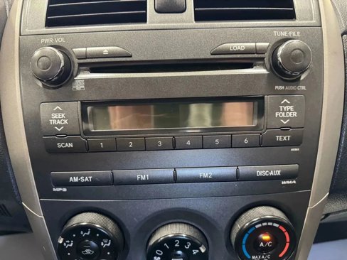 Used 2010 Toyota Corolla S image 27