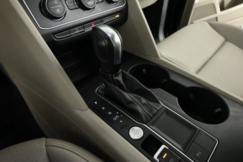 Used 2021 Volkswagen Atlas SE w/ Panoramic Sunroof Package image 30