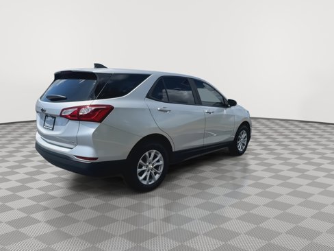 Used 2021 Chevrolet Equinox LS image 8
