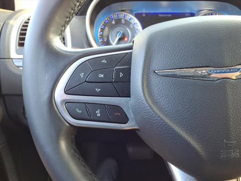 Certified 2021 Chrysler 300 Touring w/ Sport Appearance Package image 17
