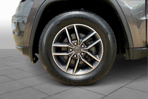 Used 2020 Jeep Grand Cherokee Limited image 10