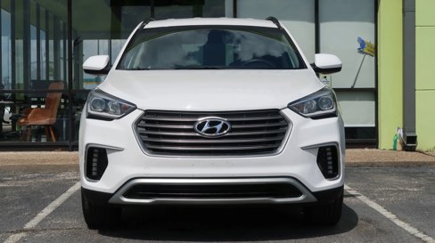 Used 2019 Hyundai Santa Fe XL SE image 2