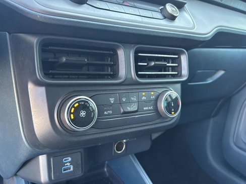 Certified 2022 Ford Maverick XL image 22