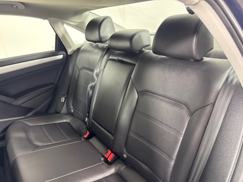 Used 2013 Volkswagen Passat 2.5 SE image 17