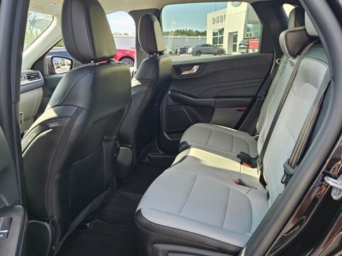 New 2025 Ford Escape SE image 7