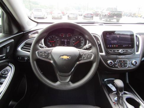 Used 2023 Chevrolet Malibu LT image 9