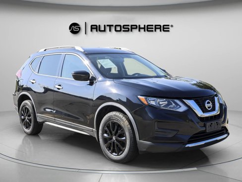 Used 2018 Nissan Rogue SV image 11