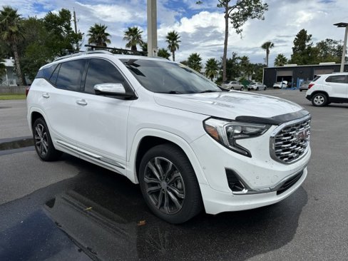 Used 2018 GMC Terrain Denali w/ Advanced Safety Package image 4