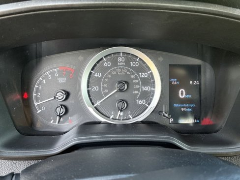 Used 2021 Toyota Corolla LE image 15