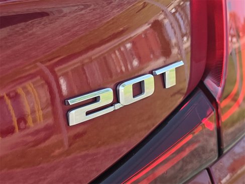Used 2019 Cadillac XT4 Premium Luxury w/ Cold Weather Package image 26