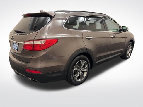 Used 2014 Hyundai Santa Fe GLS image 5