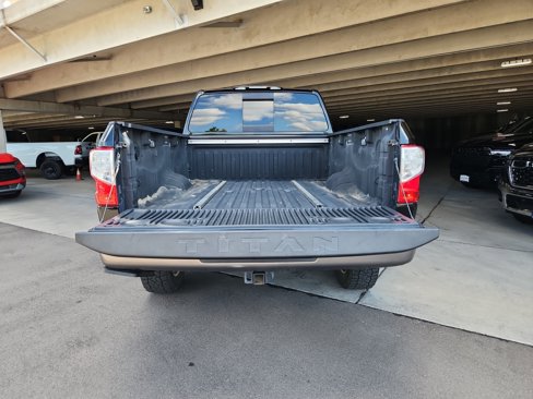Used 2017 Nissan Titan Platinum Reserve image 34