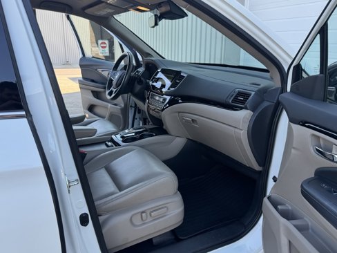 Used 2020 Honda Pilot Touring image 46