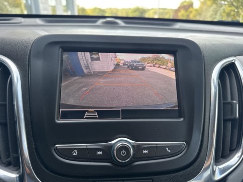 Used 2023 Chevrolet Equinox LS image 23
