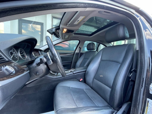 Used 2016 BMW 528i Sedan image 11