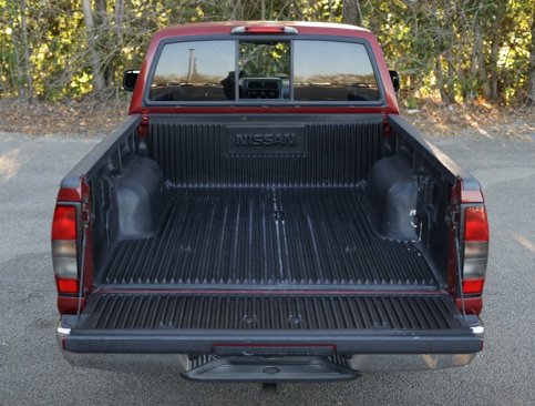 Used 2004 Nissan Frontier XE w/ (VTP) Value Truck Pkg image 21