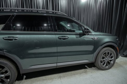 Used 2023 Kia Sorento SX Prestige image 4