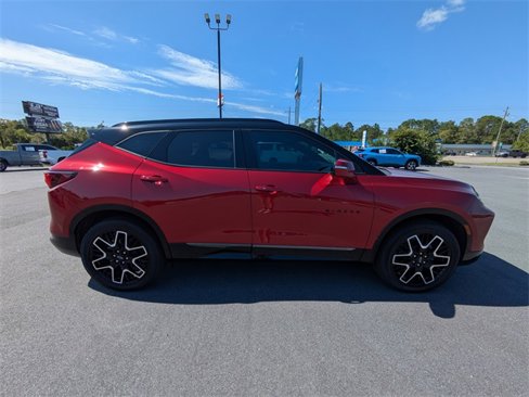 Used 2023 Chevrolet Blazer RS image 3