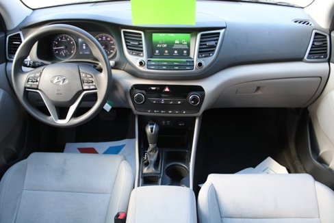 Used 2018 Hyundai Tucson SEL image 16