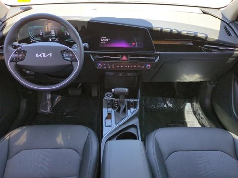 Used 2024 Kia Niro EX image 13