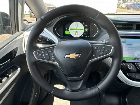 Used 2020 Chevrolet Bolt Premier w/ Infotainment Package image 20