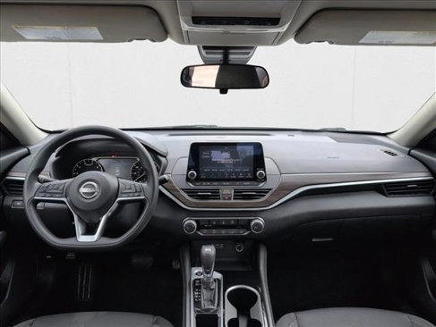 Used 2023 Nissan Altima 2.5 SV image 15