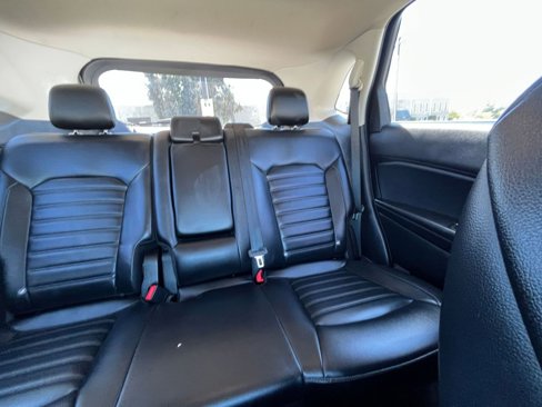 Used 2022 Ford Edge SEL image 37