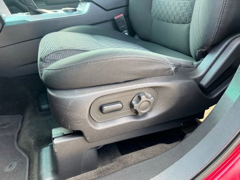 Used 2013 Ford Explorer XLT image 14