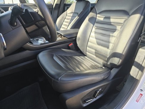 Used 2019 Ford Fusion SEL image 30
