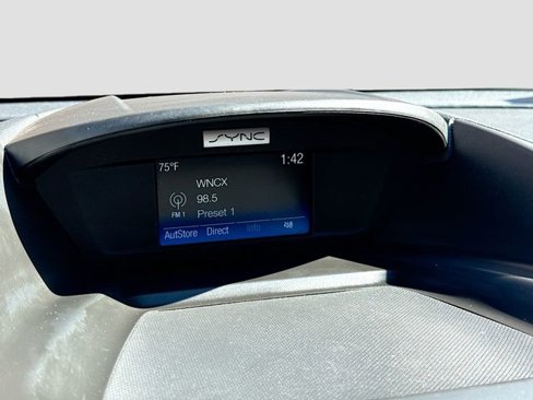 Used 2017 Ford Escape SE image 15