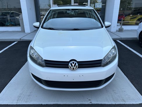 Used 2010 Volkswagen Golf 4-Door image 2