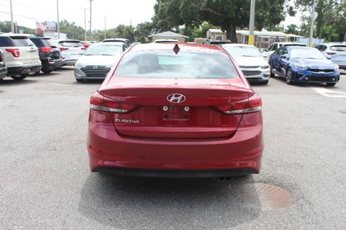 Used 2017 Hyundai Elantra SE image 4