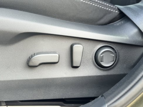 Used 2025 Subaru Outback Premium image 23