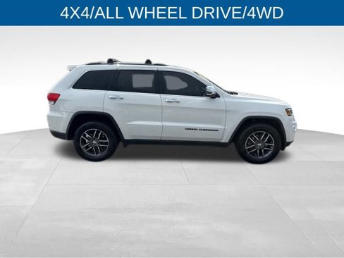 Used 2017 Jeep Grand Cherokee Limited w/ Luxury Group II image 12