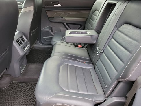 Used 2021 Volkswagen Atlas Cross Sport SEL Premium image 20