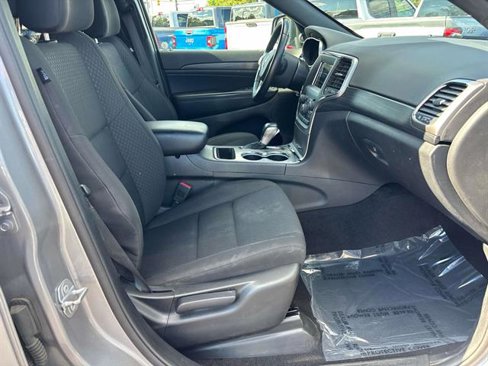Certified 2021 Jeep Grand Cherokee Laredo image 14