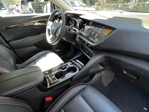 Used 2022 Buick Envision Essence w/ Technology Package I image 47