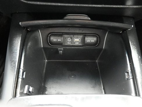 Used 2020 Kia Sorento LX image 20