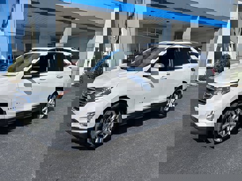 Used 2019 Chevrolet Equinox Premier image 2