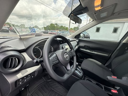 Used 2024 Nissan Kicks S image 10